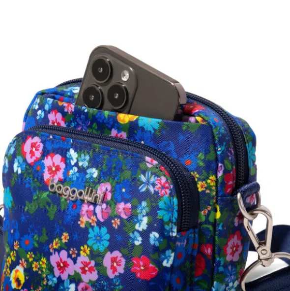 Modern Everywhere Explorer Crossbody